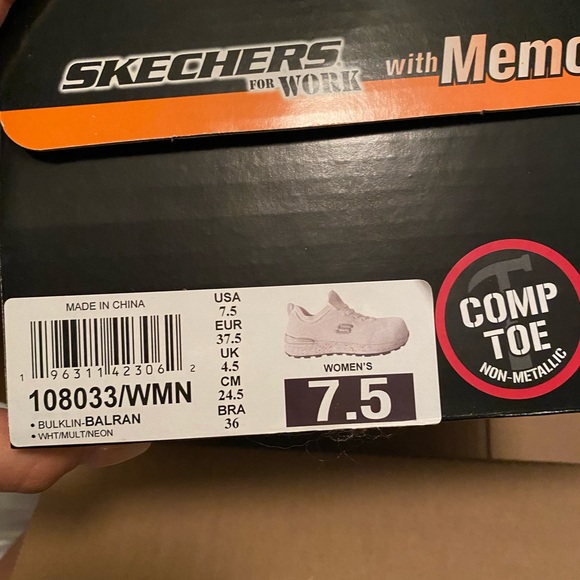 SOLD! Work shoes - Picture 6 of 7